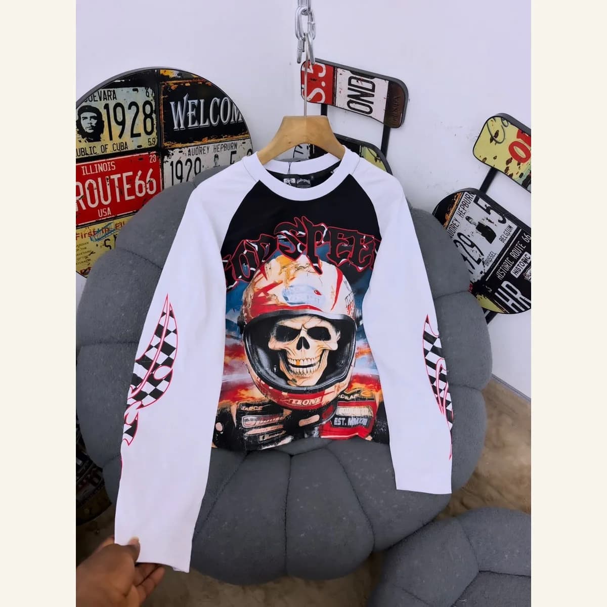 Raglan Graphic Top 264
