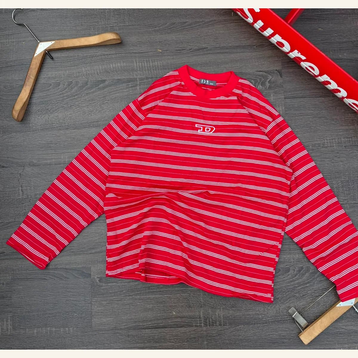 Graphic Long-Sleeve Top 155