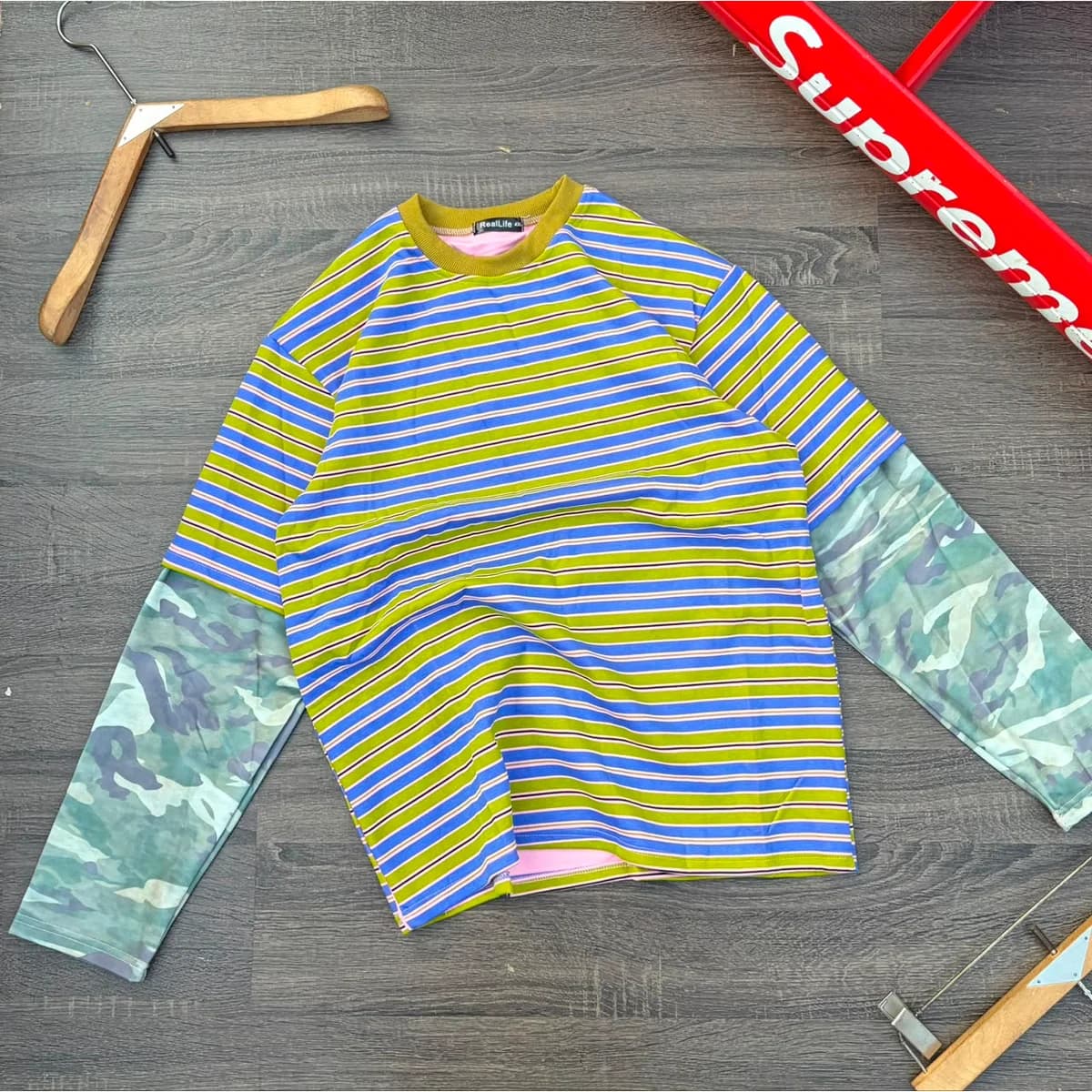 Graphic Long-Sleeve Top 160