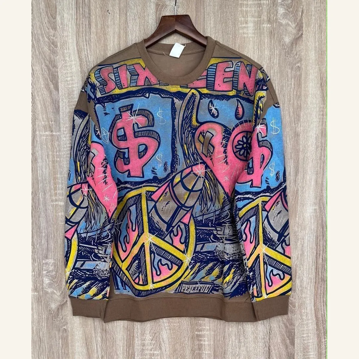 Graphic Long-Sleeve Top 015