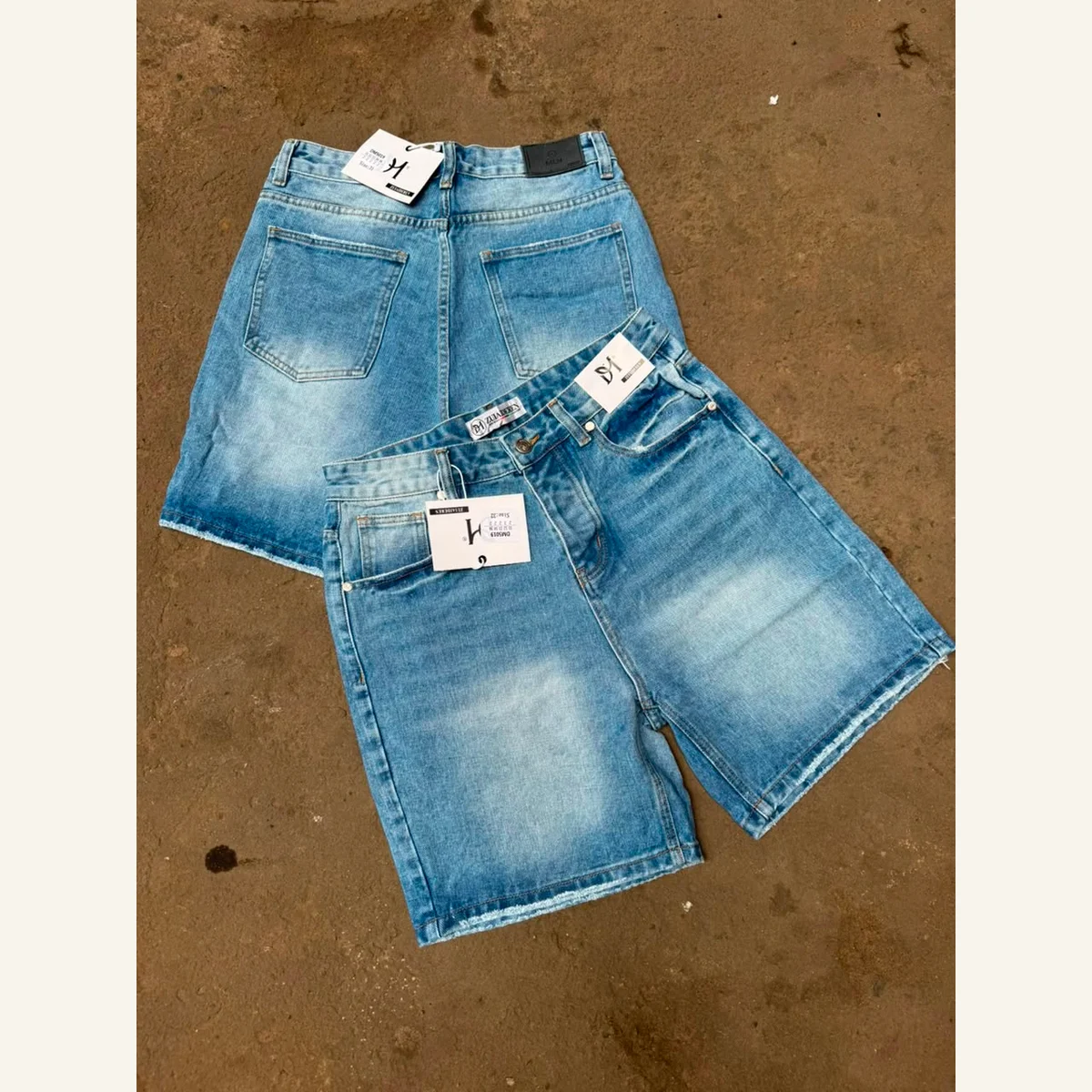 Washed Denim Shorts 064