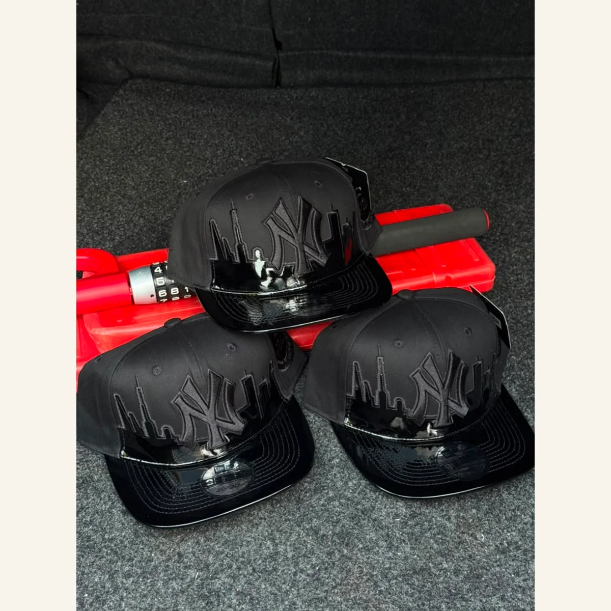 Embroidered Snapback Cap 084