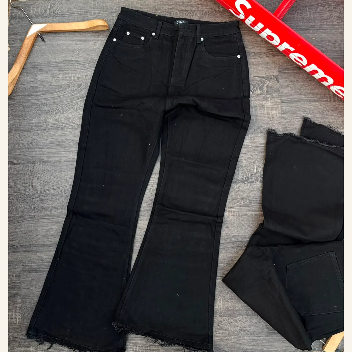 Straight-Leg Trousers 162