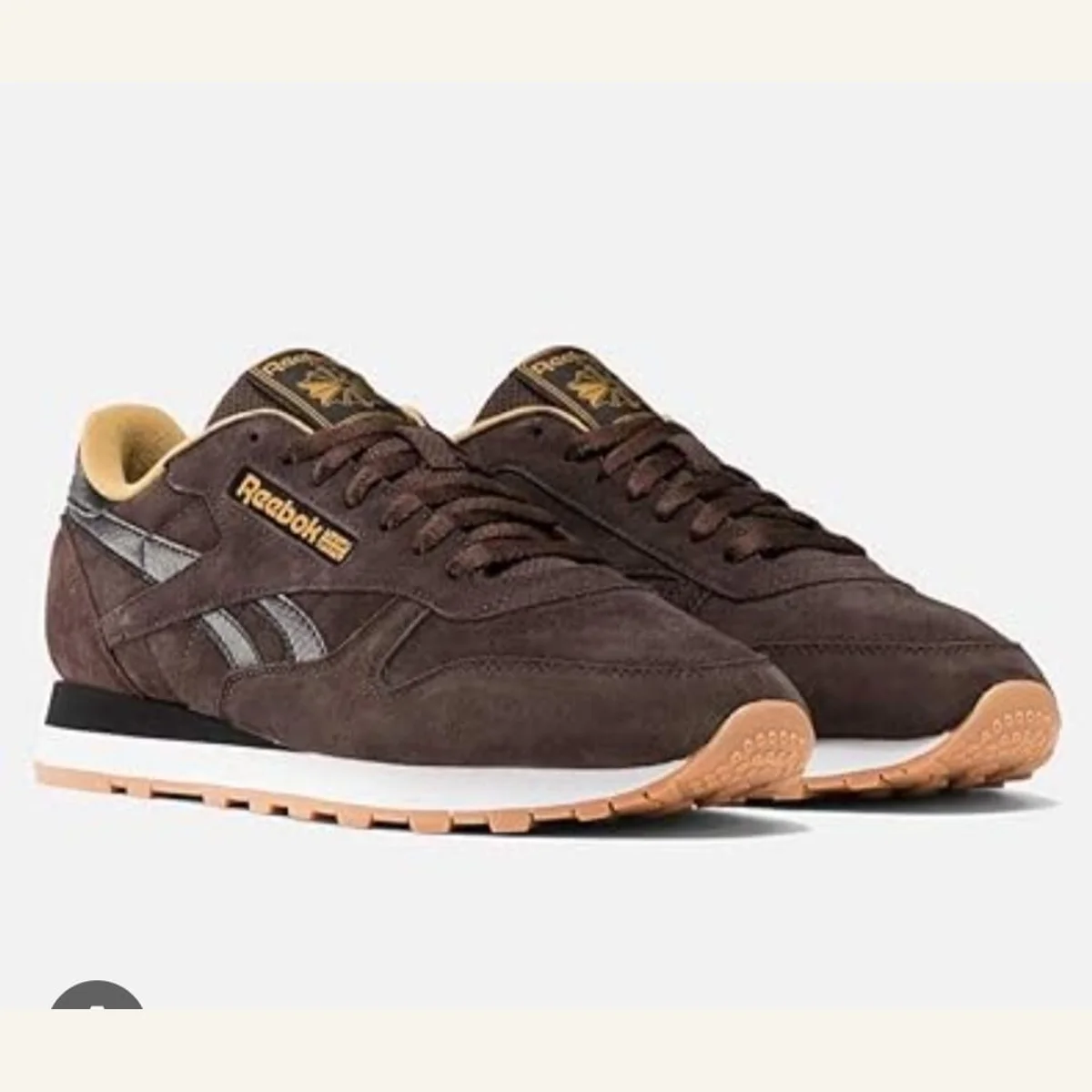 Retro Low-Top Sneakers 236