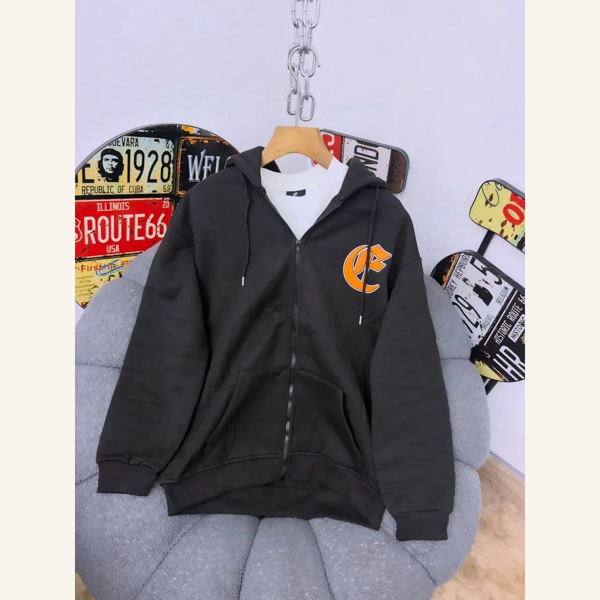 Zip-Up Graphic Hoodie 261
