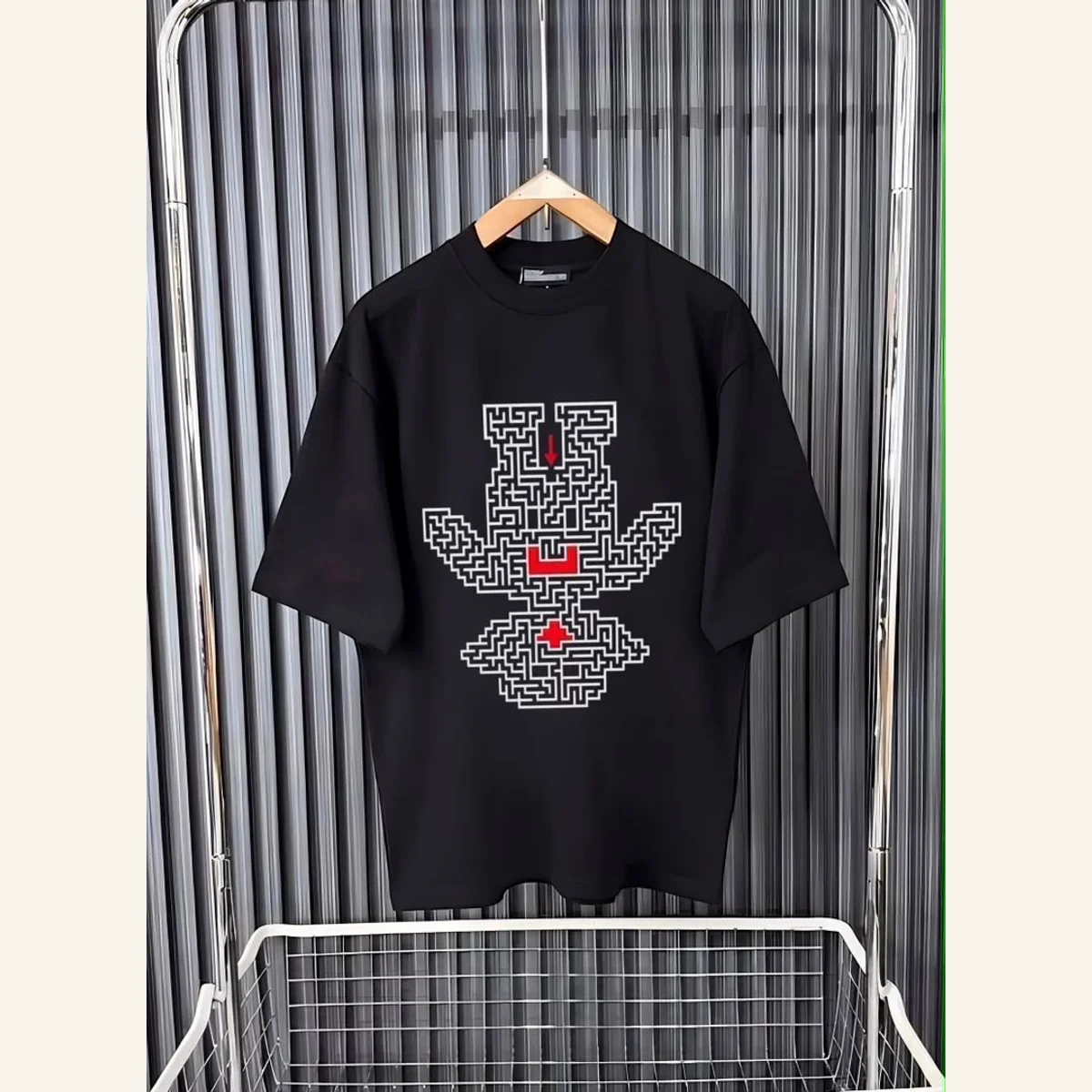 Oversized Graphic T-Shirt 305